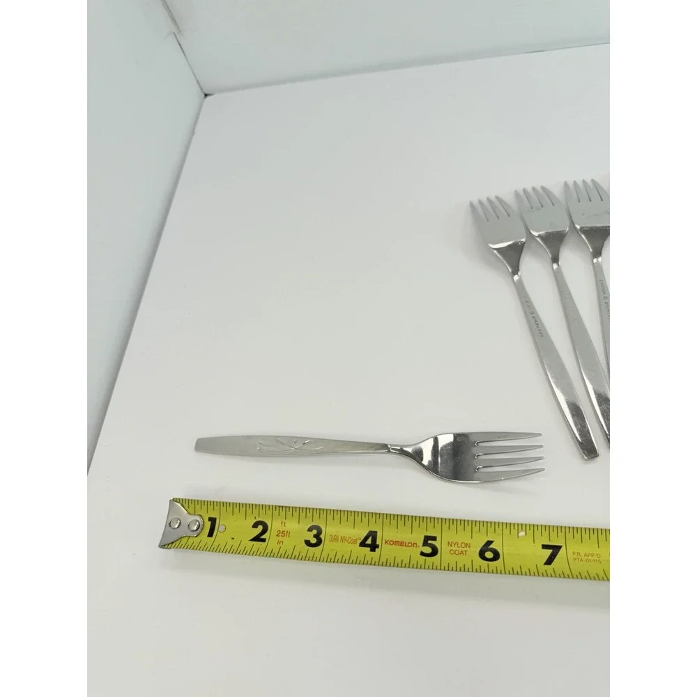 Lot of 8 Oneida Will O' Wisp Cube Stainless Salad Forks 6 3/4